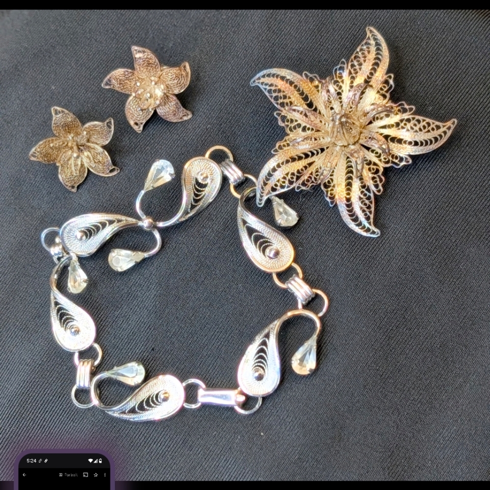 Vintage AM LEE Filigree Jewelry Set – Bracelet, Post Earrings & Brooch